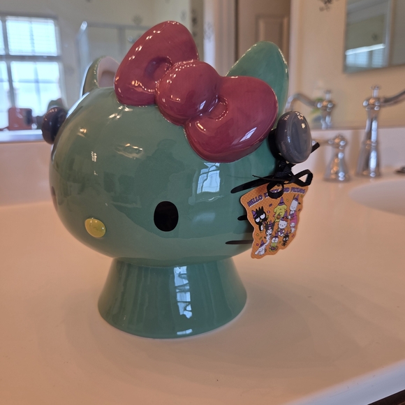 Hello Kitty Frankenstein Bowl 🎃 - Picture 4 of 5